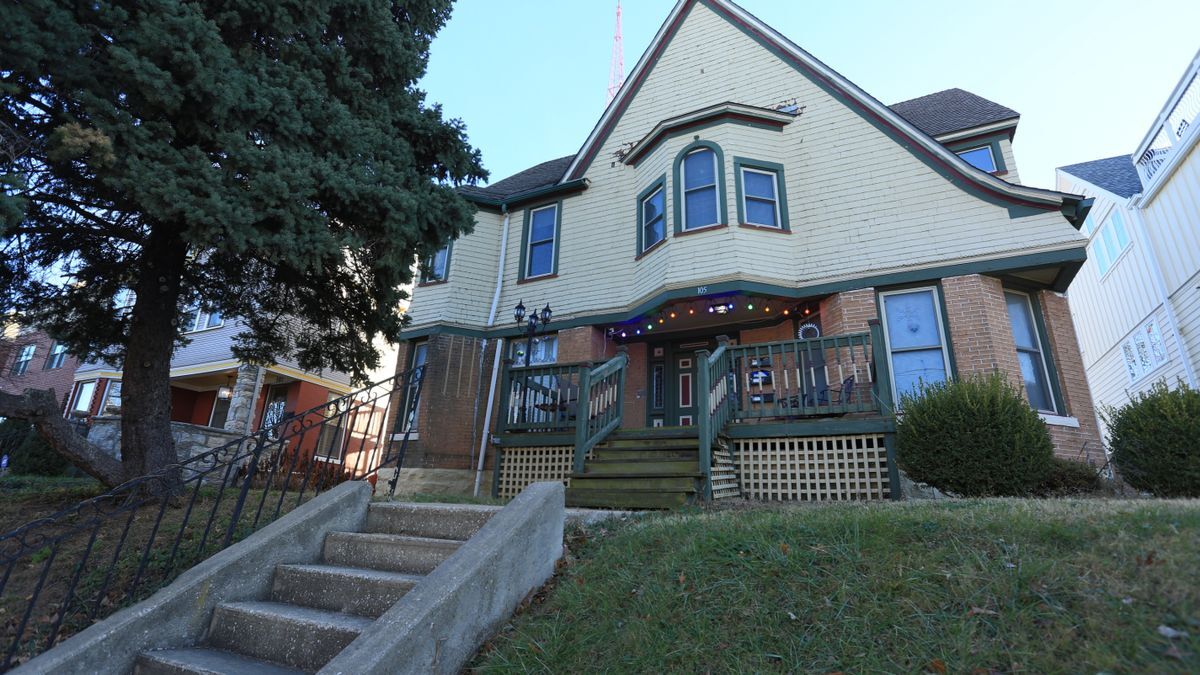Primary Photo - 105 E 30th St