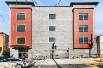 Building Photo - 582 66th St
