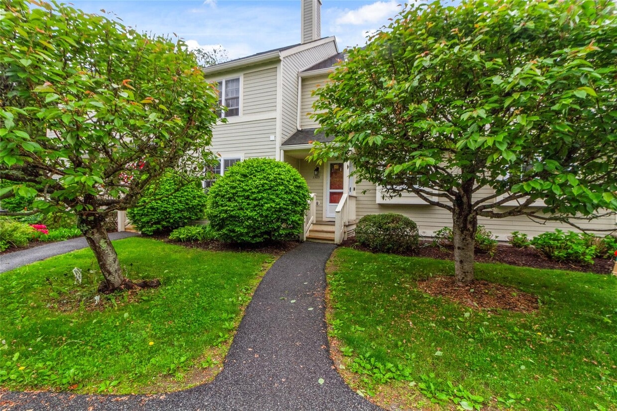 Primary Photo - 3303 Morgan Dr