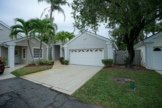 Building Photo - 73 Admirals Ct