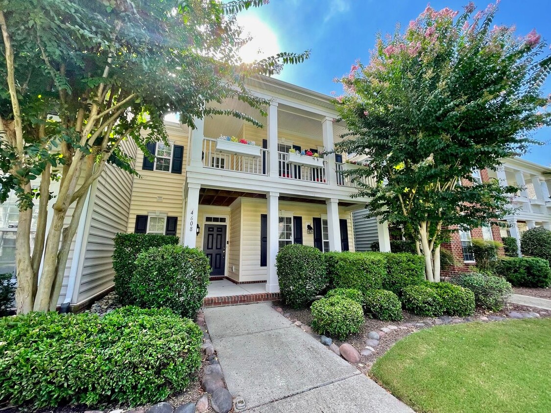 Foto principal - Fabulous Townhome In Lexington! Attached G...