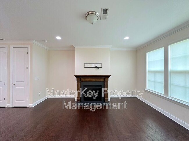Foto del edificio - 761 McRae Rd