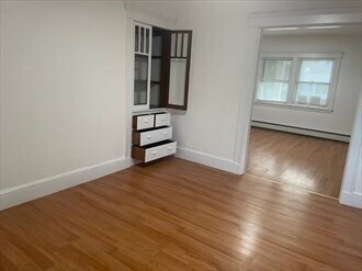 Foto del edificio - 36 Bellevue Rd