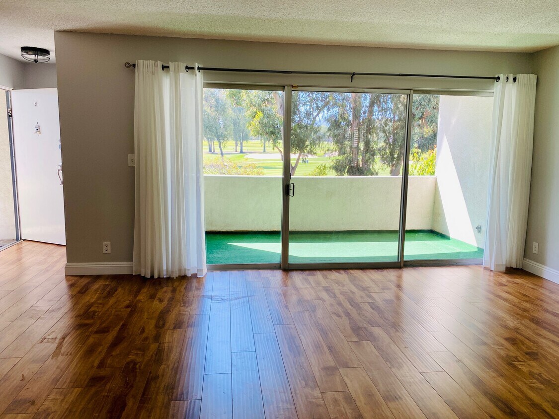 balcony w/view - 12314 Montana Ave