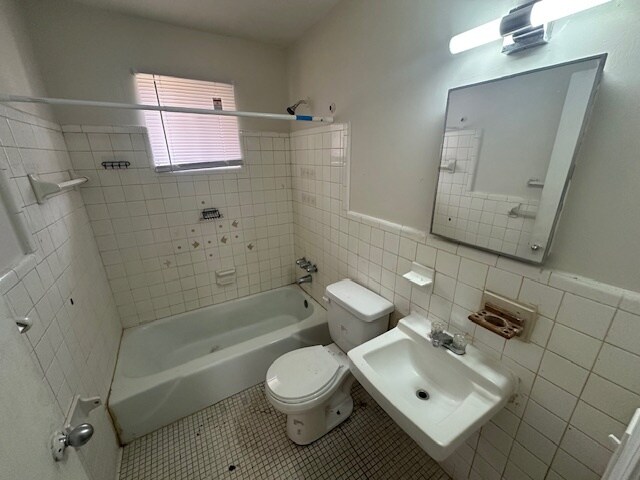 Building Photo - 315 E Florida St