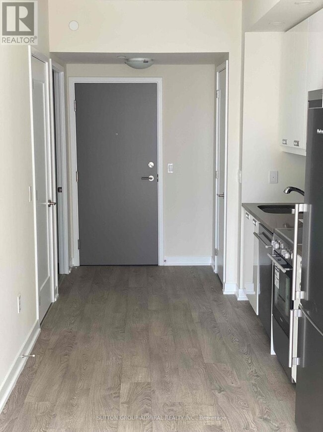 Building Photo - 99 John St