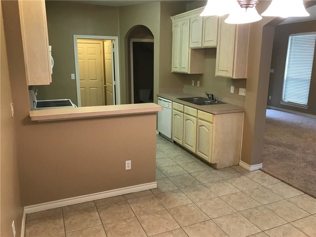 Building Photo - 4052 Cottage Park Ct