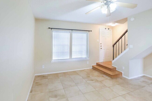 Foto del edificio - 1411 Gracy Farms Ln
