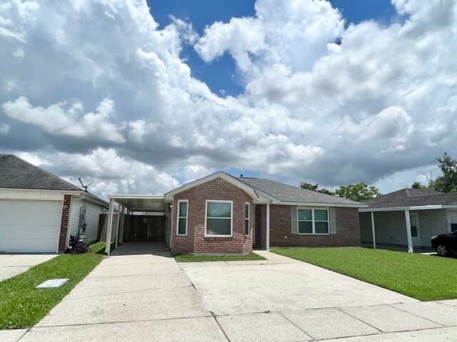 Primary Photo - 2532 Misty Meadows Dr