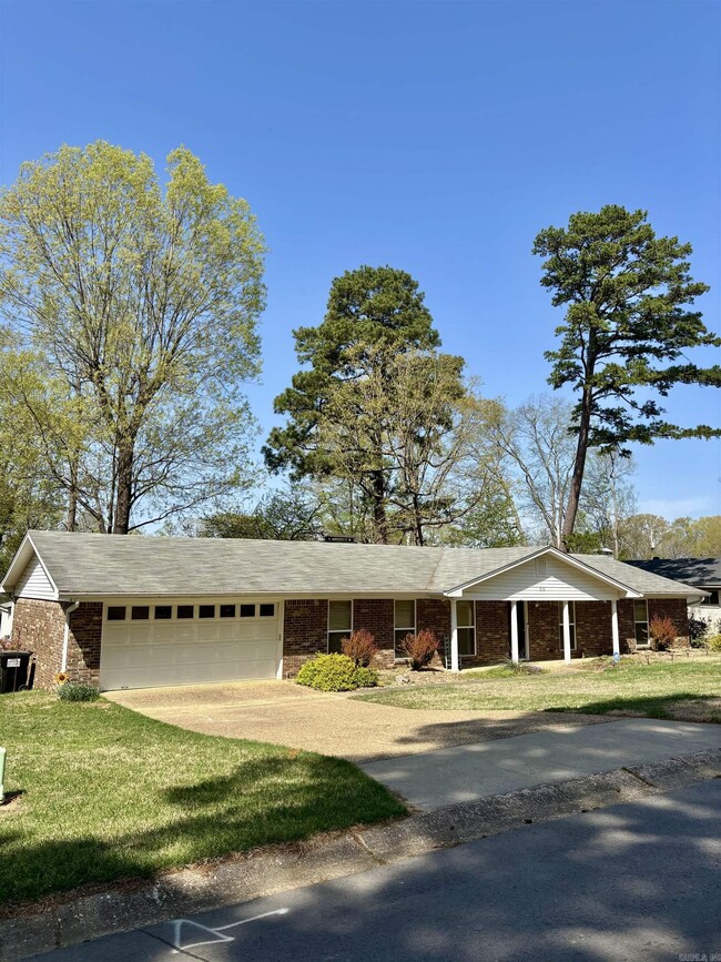 Building Photo - 816 Teresa Dr