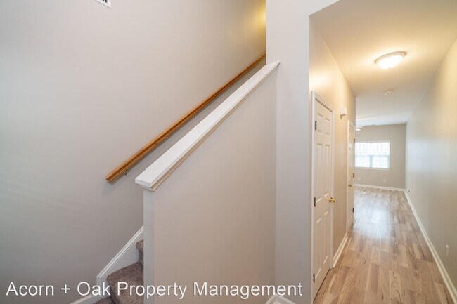 Building Photo - 2 br, 2.5 bath House - 285 G Plaza Dr.