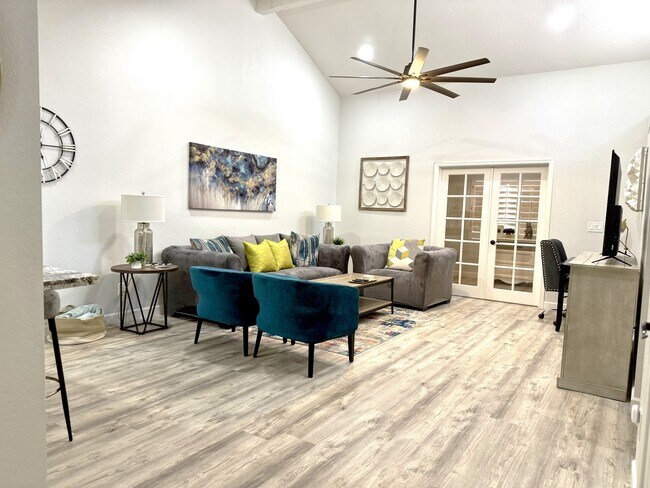 GRAN SALA - 9040 E Winchcomb Dr