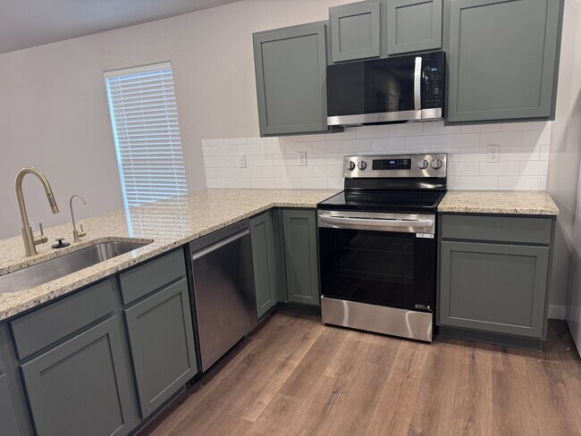 Foto del edificio - 520 Thicket Dr