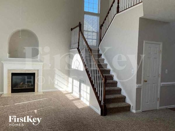Building Photo - 10736 Hellebore Road