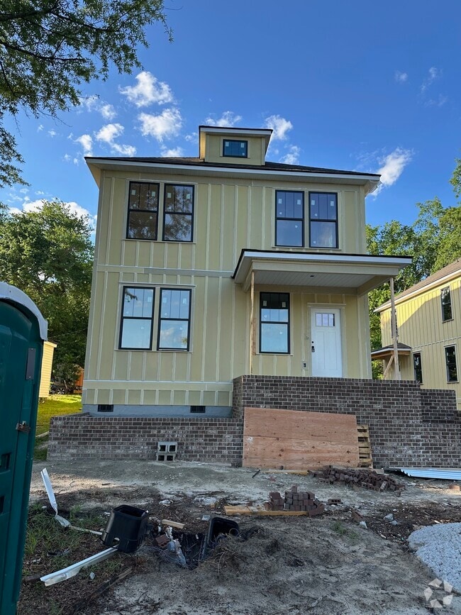 Building Photo - 2516 Richland St