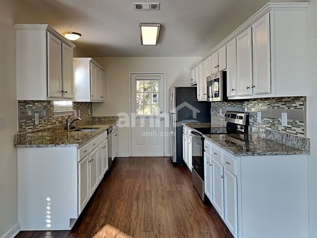 Foto del edificio - 626 Mable Dr