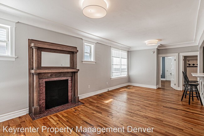 Foto del edificio - 2 br, 1 bath House - 1157 North Downing St...