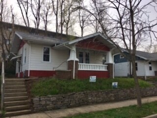 Building Photo - 2 Bedroom House (Can occupy 3 unrelated Ad...