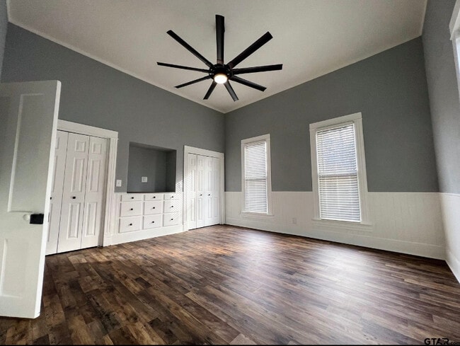 Master bed - 622 Holbrook St