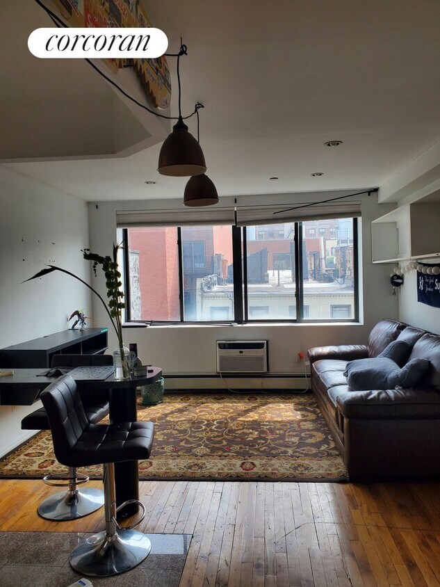 Primary Photo - 538 W 50th St
