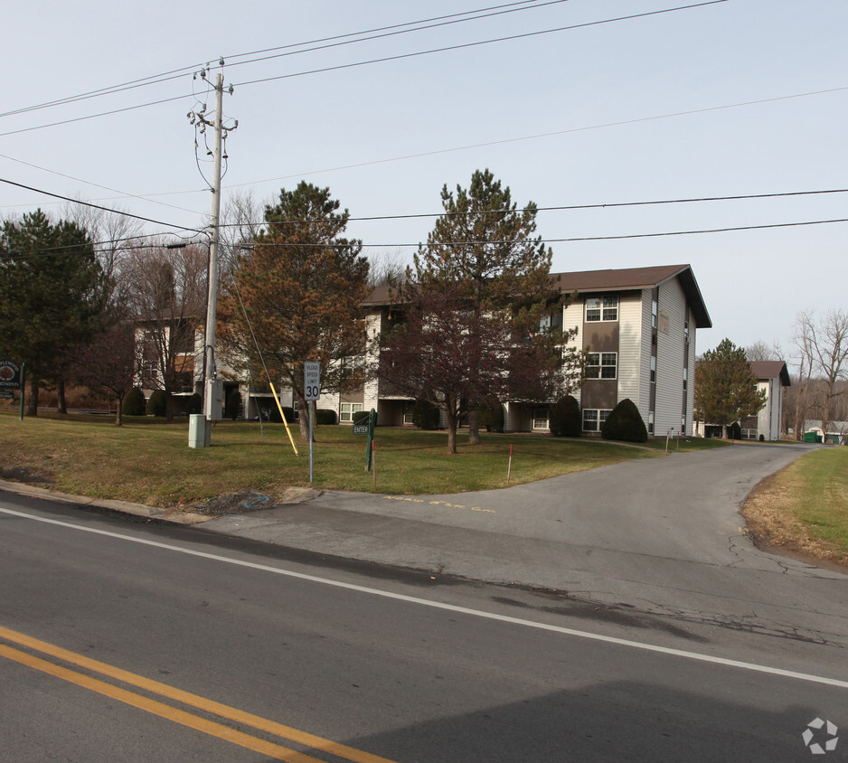 Primary Photo - Maplewood Village Apartments