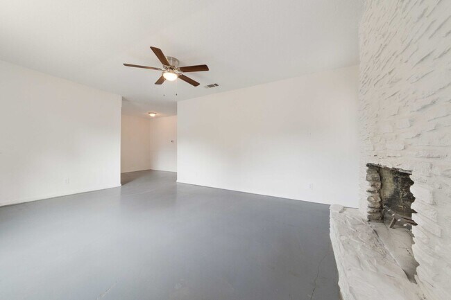 Foto del edificio - 2517 Glen Springs Way