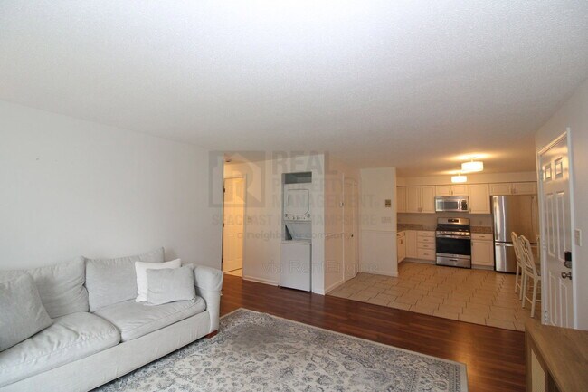 Foto del edificio - 50 Brookside Dr