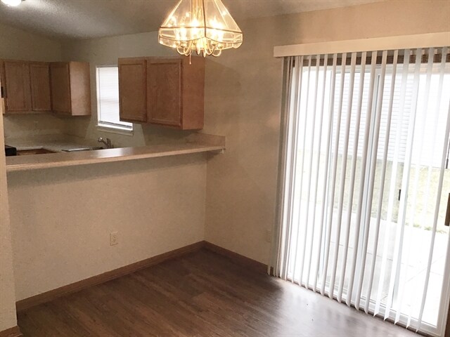 Foto del edificio - 8539 Coralberry Ln