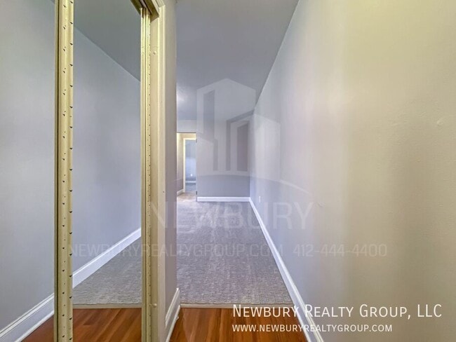 Photo - 104 W Steuben St Apartment