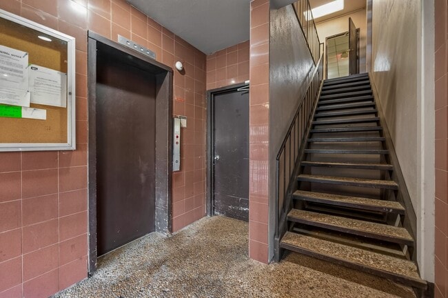 Foto del edificio - 2211 S Braeswood Blvd