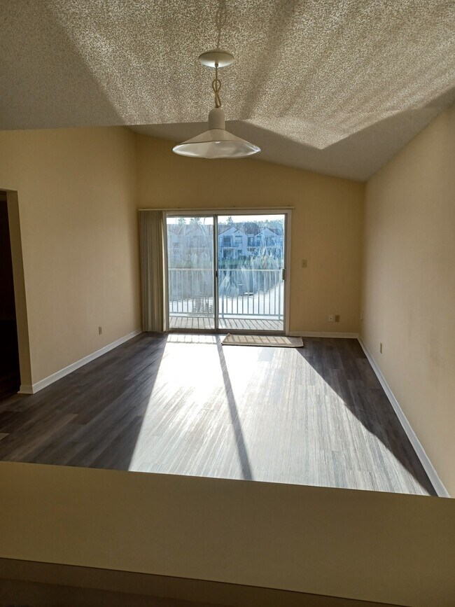 Sala de estar/comedor - 2548 Woodgate Blvd