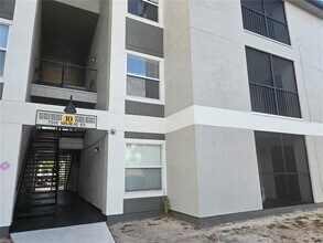 Building Photo - 7511 Seurat St