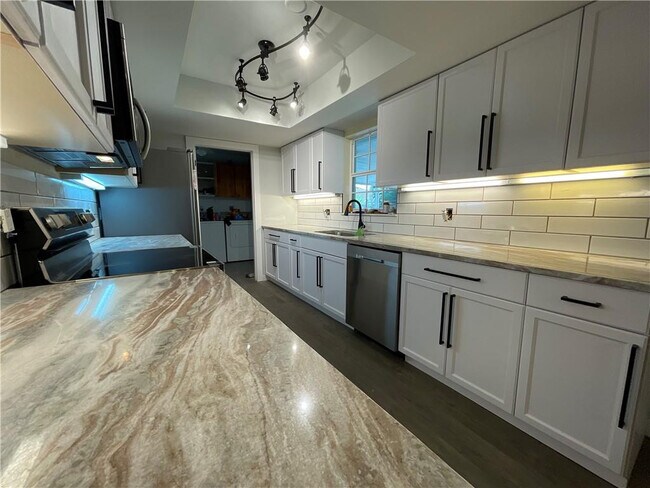 Foto del edificio - 2255 54th Ave