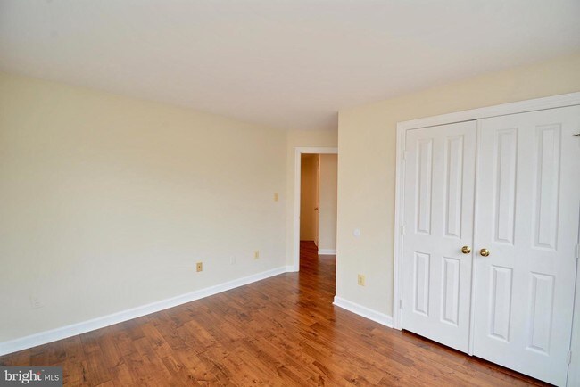 Foto del edificio - 6327 Barcroft Mews Dr