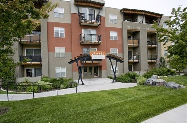 Primary Photo - 4340 S Highland Dr