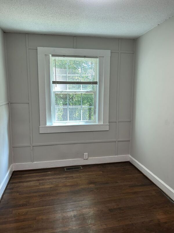 Foto del edificio - 525 Telford Ln