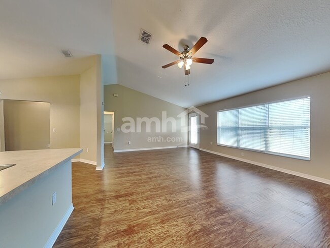 Building Photo - 6925 Krenson Oaks St
