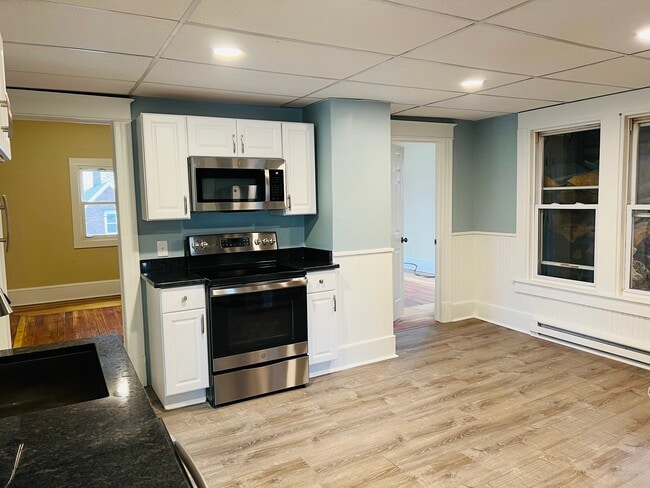 Building Photo - 16 Olivine St