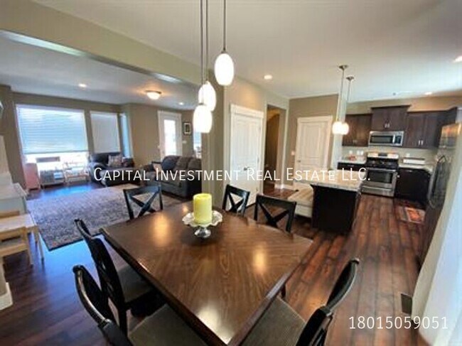 Foto del edificio - 4943 W Daybreak Pkwy