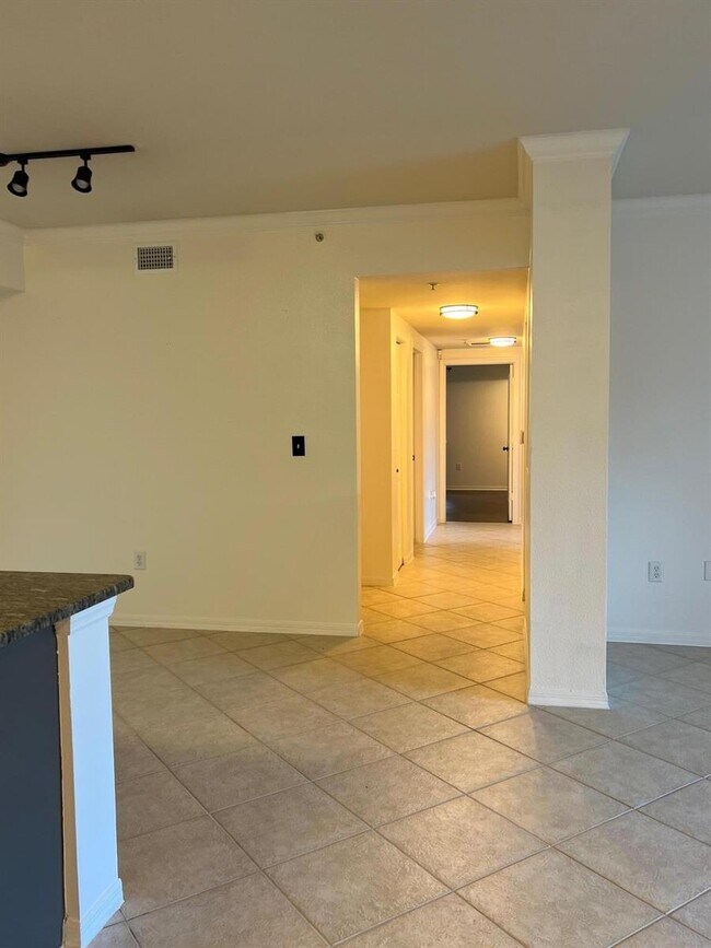 Foto del edificio - 6434 Emerald Dunes Dr