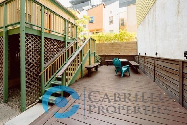 Foto del edificio - 1485 J St