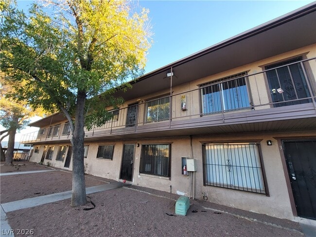 Foto del edificio - 615 S Royal Crest Cir