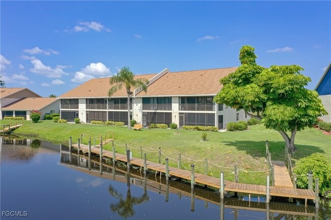 Building Photo - 15140 Riverbend Blvd