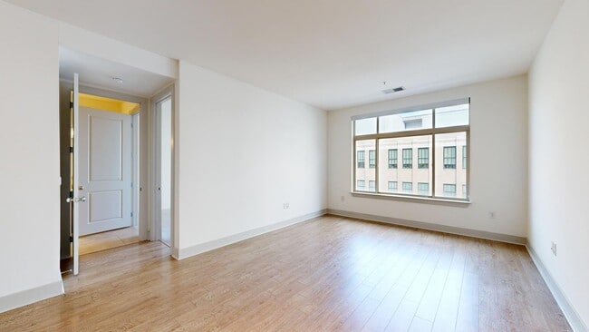 Interior Photo - 322 on North Broad