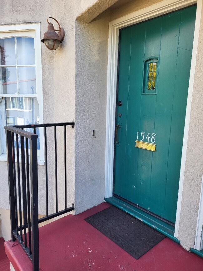 Foto del edificio - 1548 Channing Way