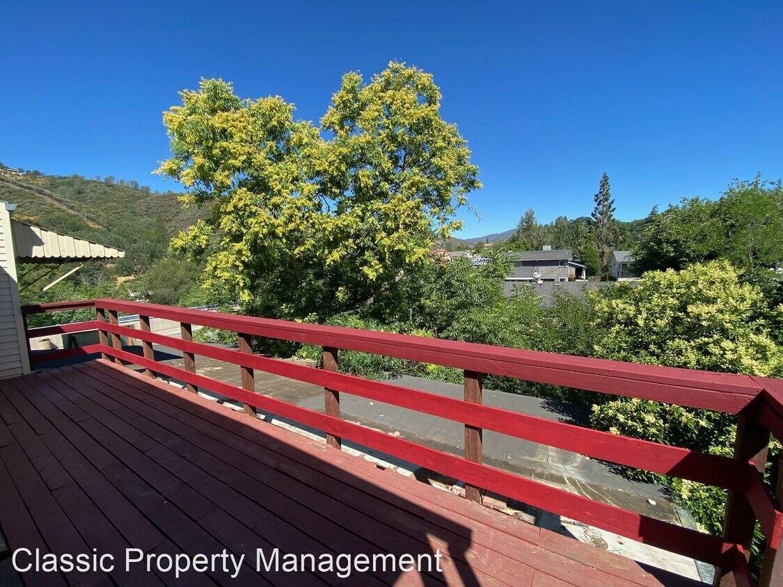 3 br, 2 bath House 4988 7th St House Rental in Mariposa, CA