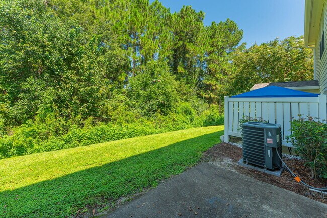 Building Photo - 535 Wingspan Way