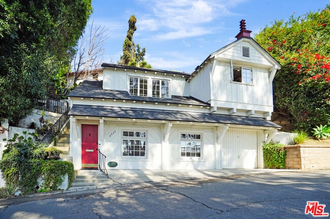 Building Photo - 3531 Wonder View Dr