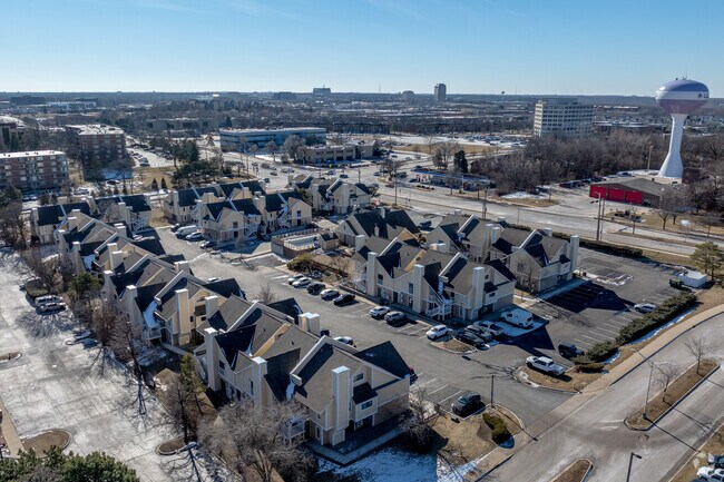 Contexto - The Haven at Highland ( Lombard )