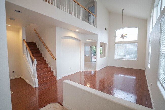 Foto del edificio - Stevenson Ranch 3 Bedroom Home for Rent!